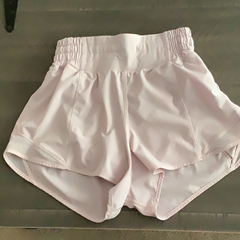 Lululemon Hotty Hot 2.5” shorts, size 2, strawberry lemonade color.